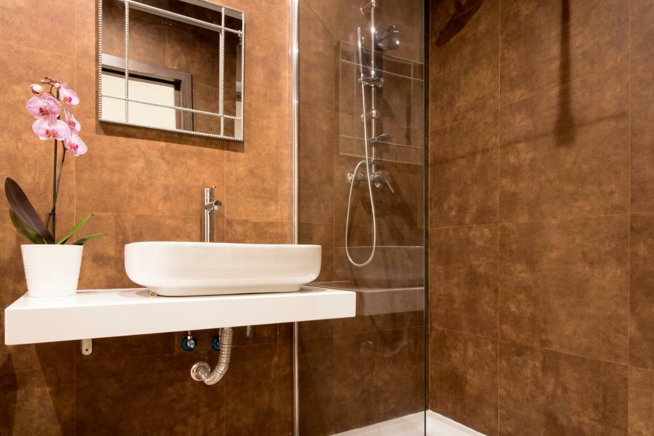 Apartamento Rosa Do Bairro Alto *