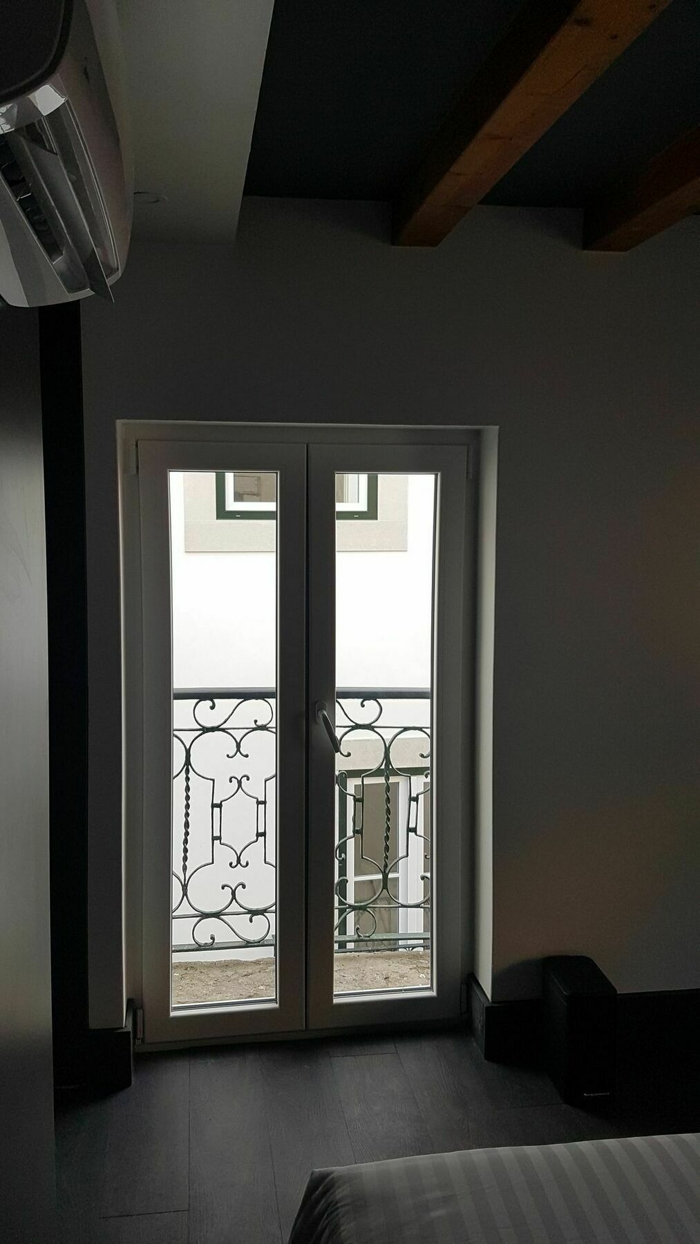 Alojamento de Acomodação e Pequeno-almoço Santa Luzia - Horigem Lisboa