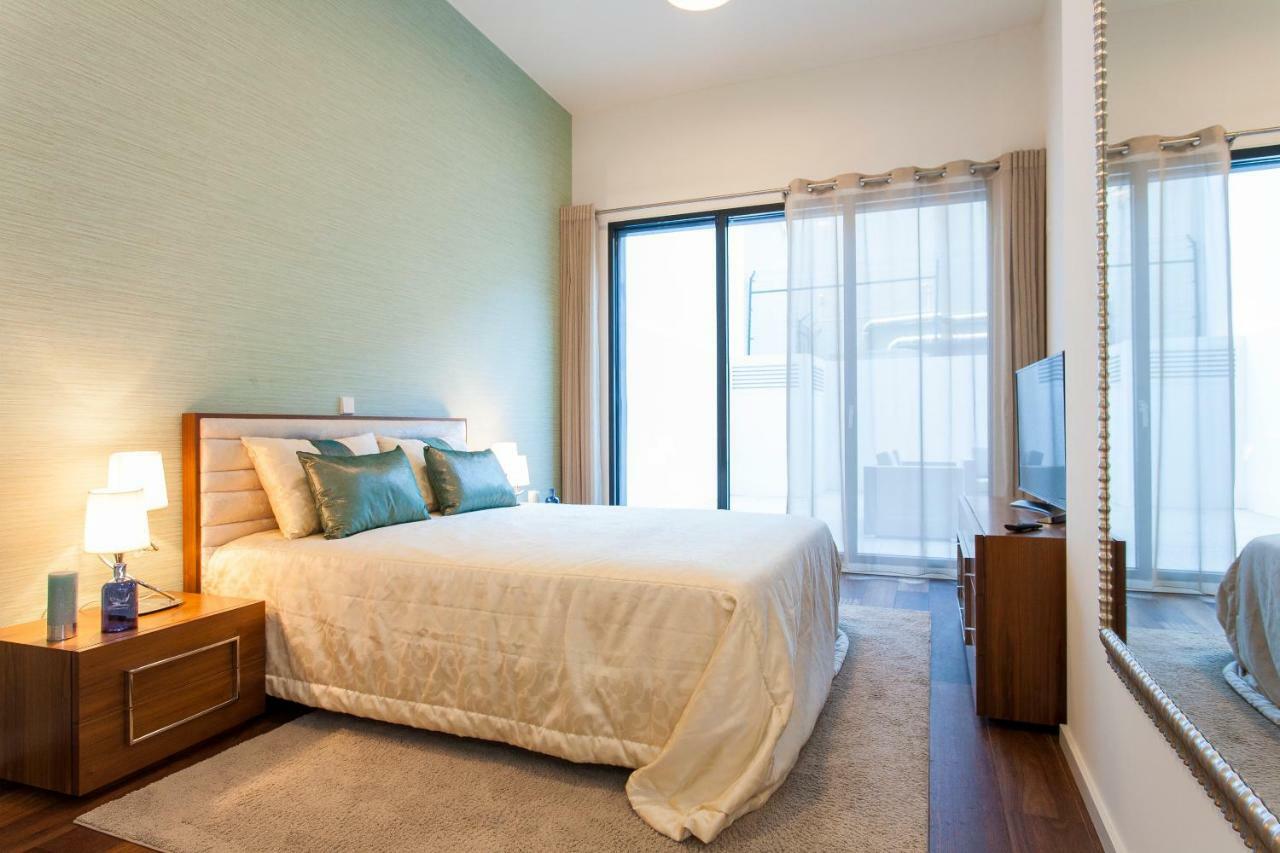 Altido Luxurious And Spacious 1-bed Apt With Huge Terrace By Parque Subway * Lisboa