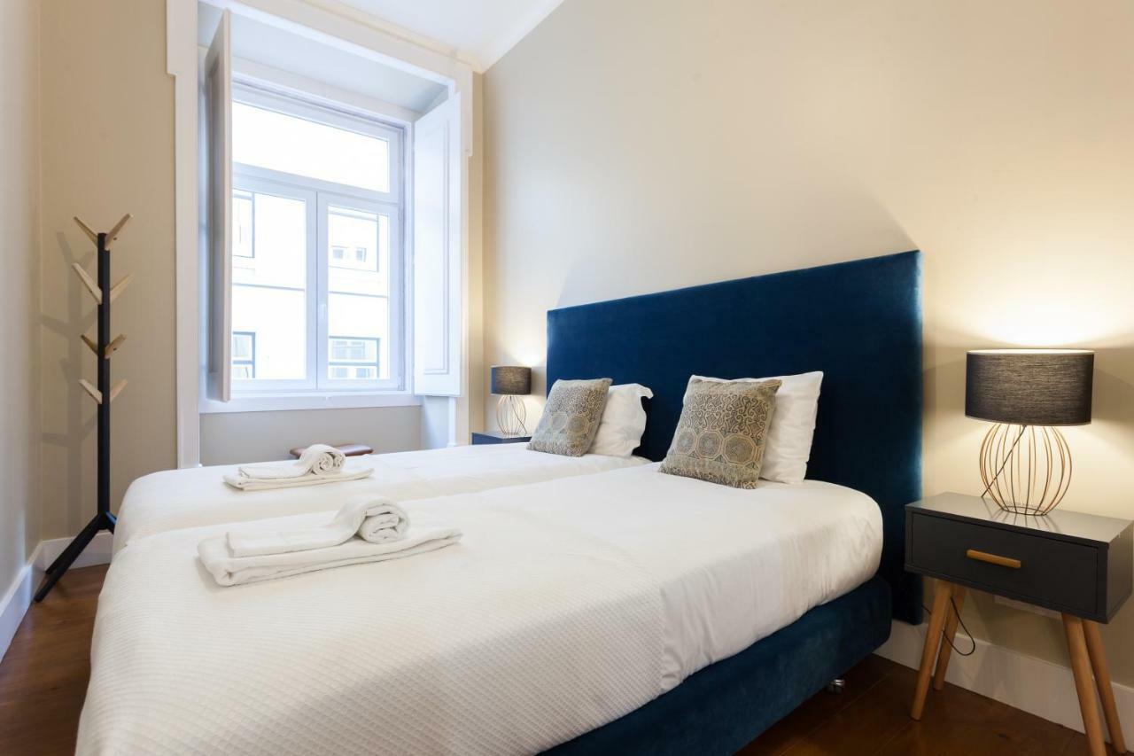 Baixa Vintage Three-bedroom - By Lu Holidays *