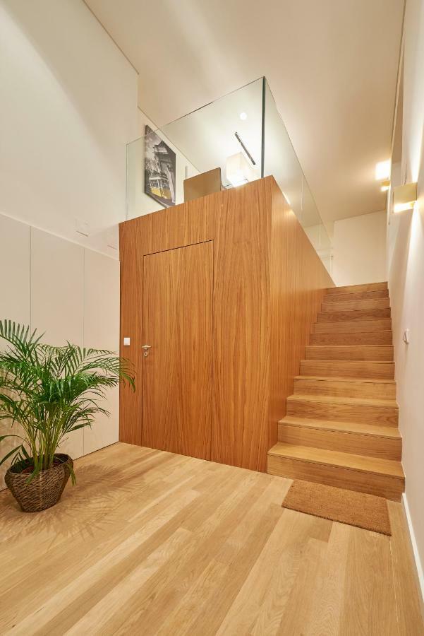 Apartamento Rodrigues Sampaio 28 *