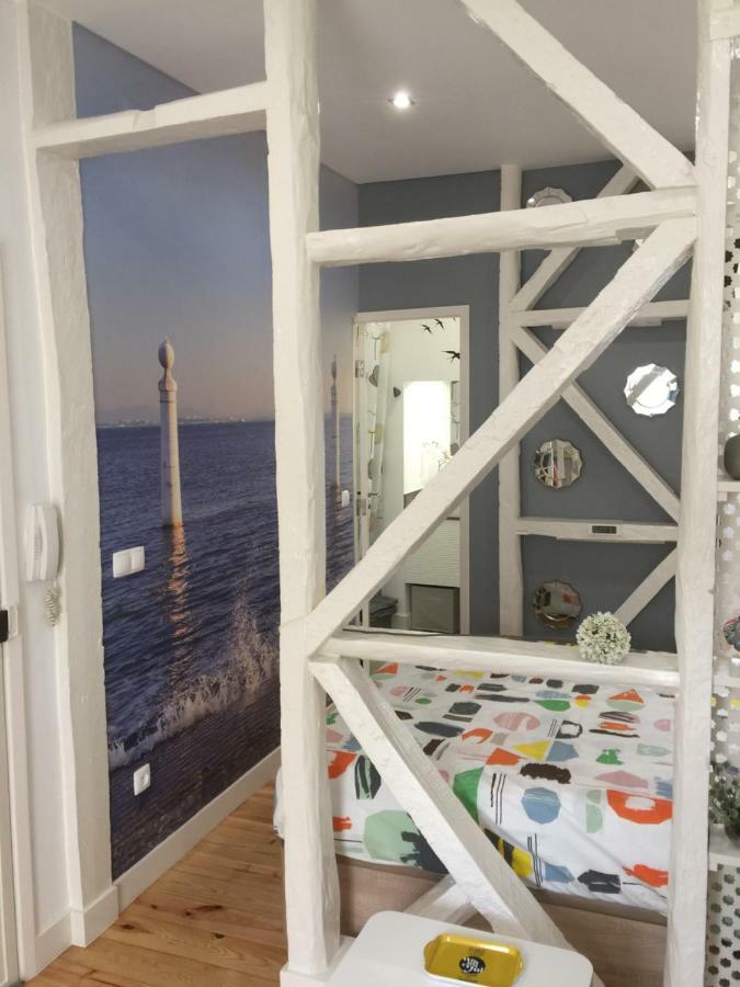 Apartment Mural House