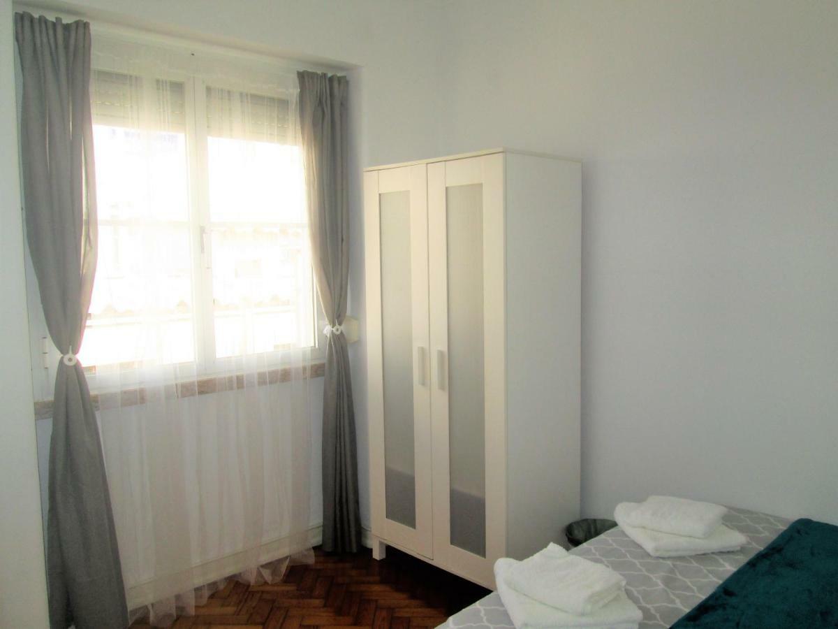 Homestay Belem Cozy Bedroom Lisbon