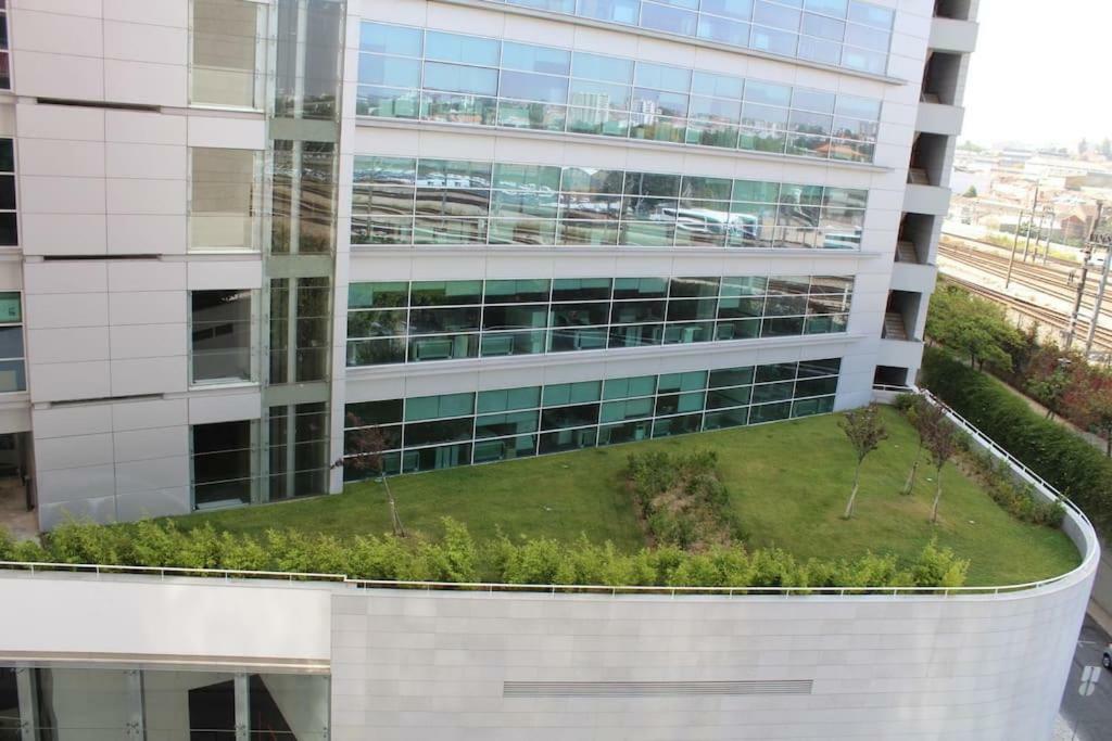 Apartment Nobel In Park Of Nations Lisbon