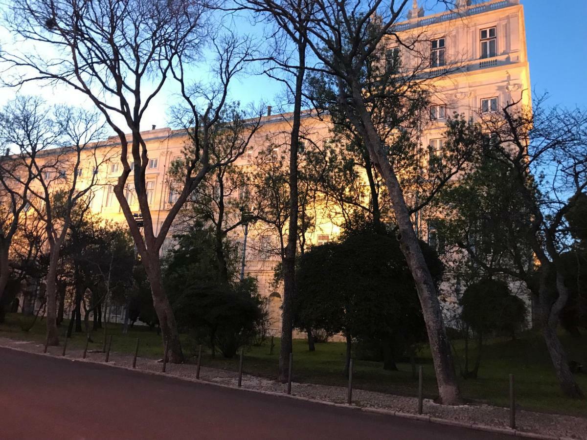 Excellent 2 Bedroom In Apartamento Lisboa