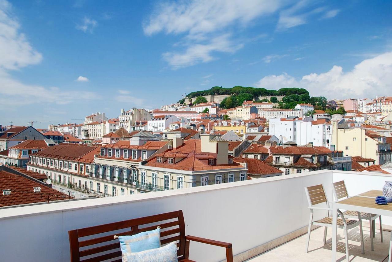 Amazing Rooftop At Center