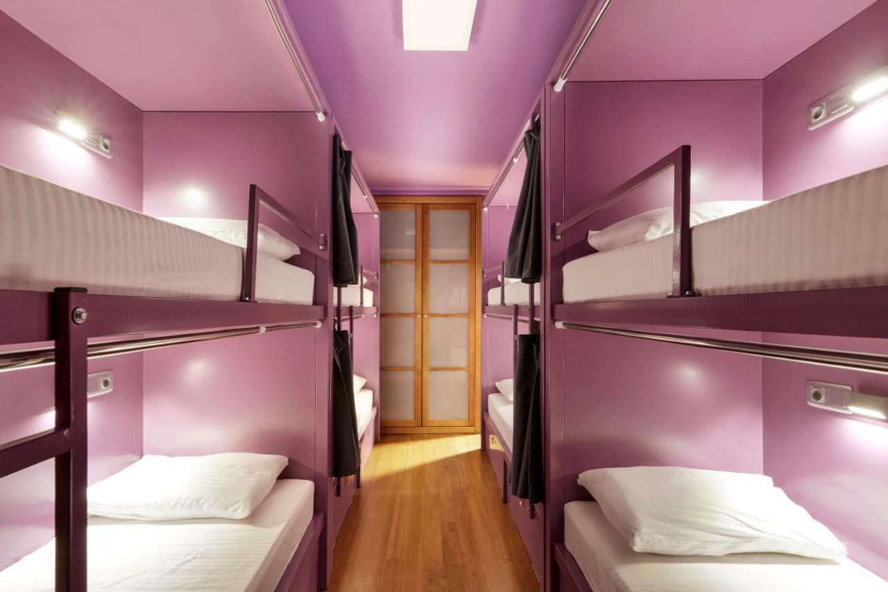 Huux Hostal