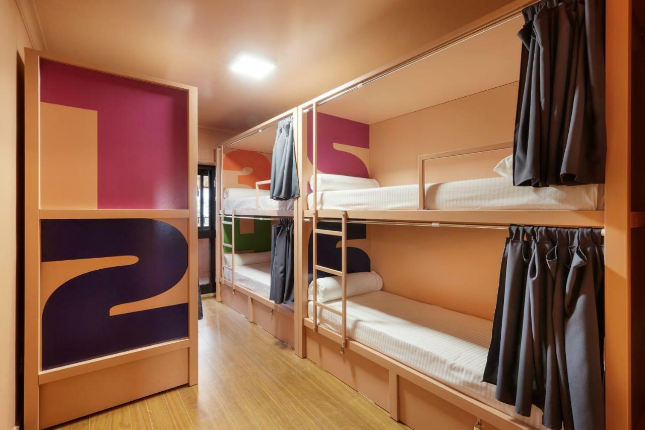 Hostal Huux *
