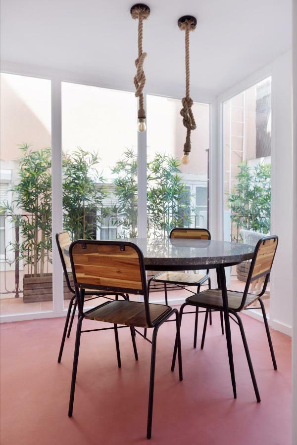 Renovated Charming With Terrace In Lapa