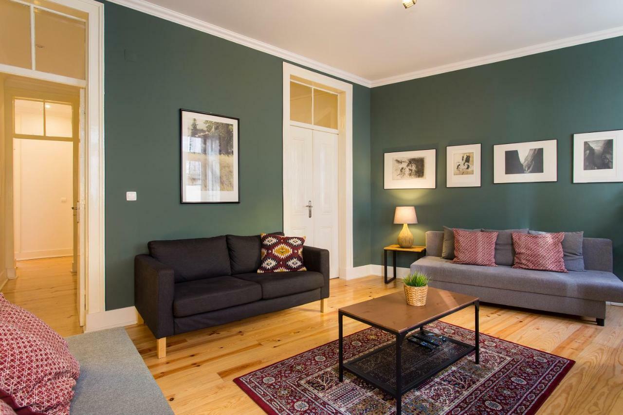 Gloria By Hill Apartment *