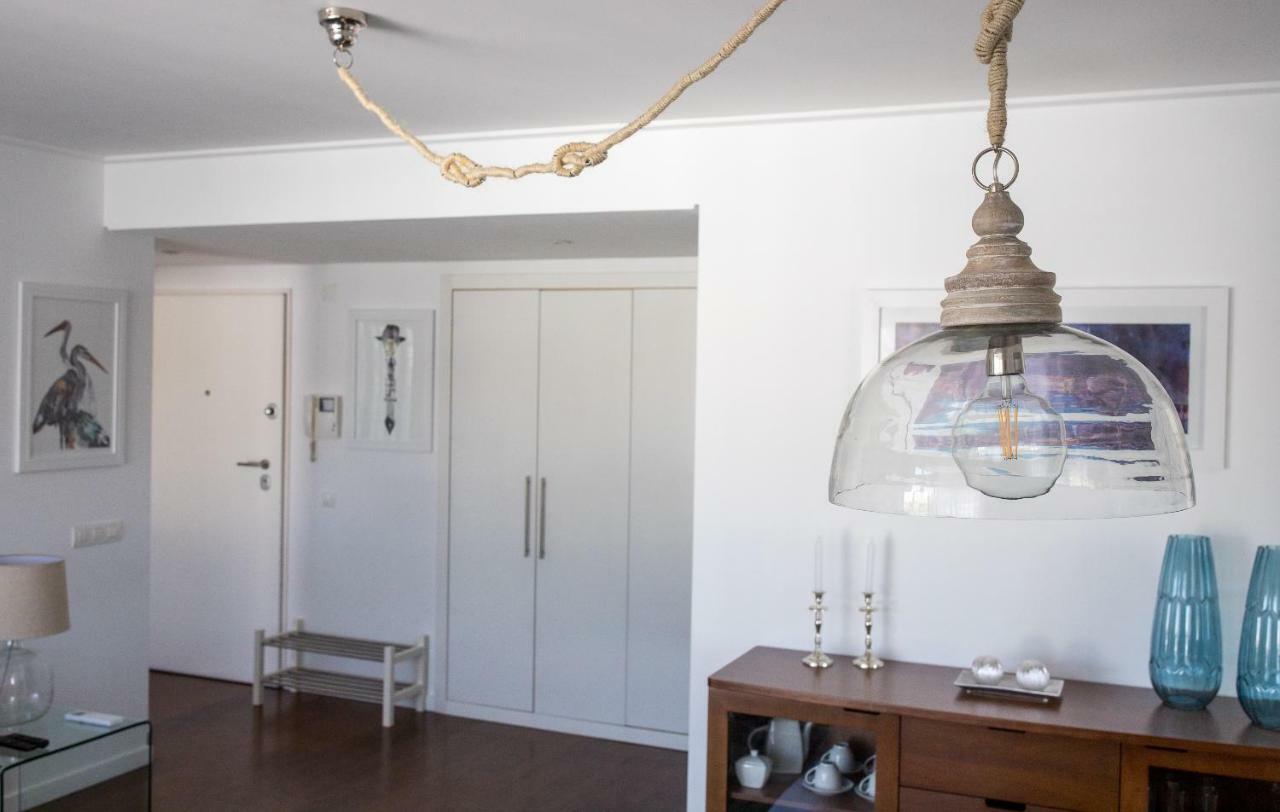 Charming With Balcony & Pool Apartamento