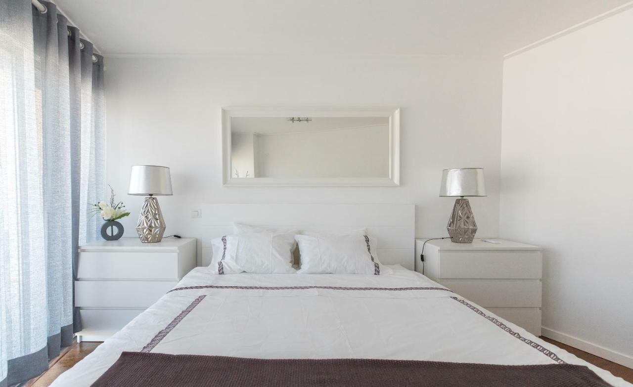 Charming With Balcony & Pool Apartamento *