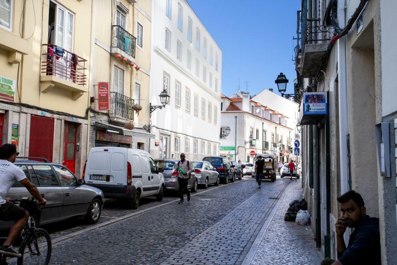 Altido Chic 1br Apt With Balcony Close By Graca Viewpoint And Tram Stops Apartamento Lisboa