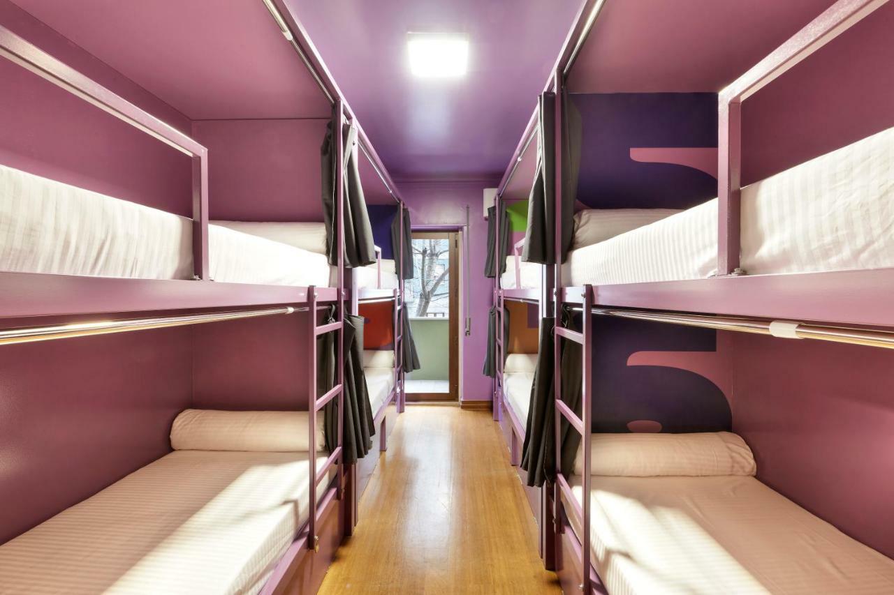 Hostal Huux *