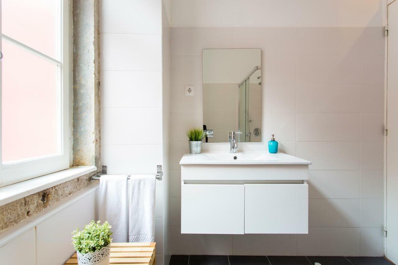 Gloria By Hill Apartment