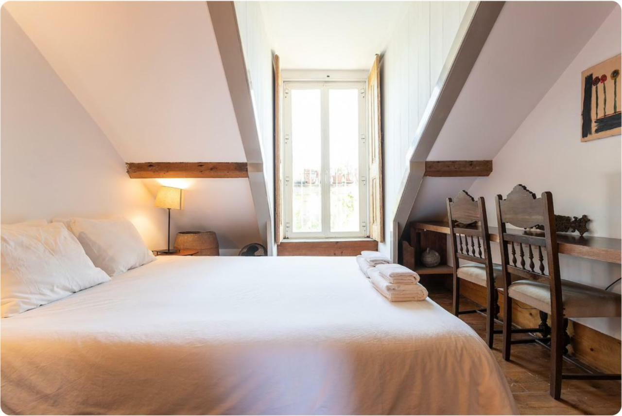 Charming Sunny Penthouse Apartamento *