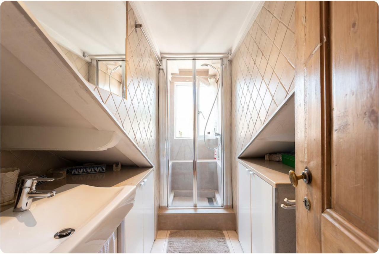 Apartamento Charming Sunny Penthouse Lisboa
