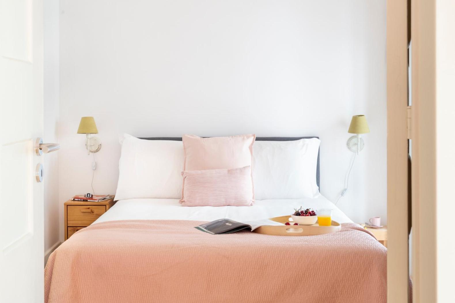 Altido Chic 1br Apt With Balcony Close By Graca Viewpoint And Tram Stops * Lisboa