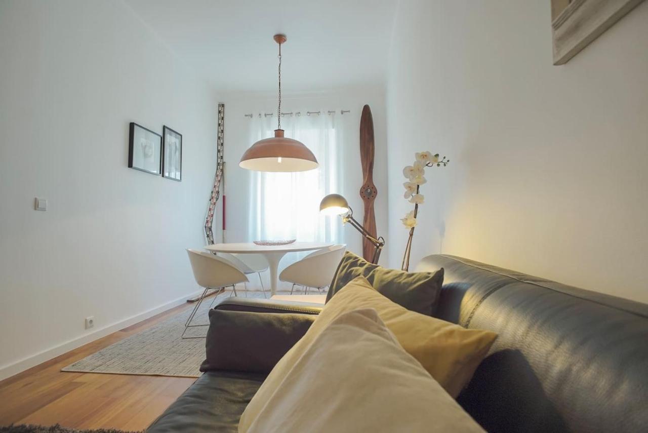 Industrial Flat W/ Garage * Lisboa