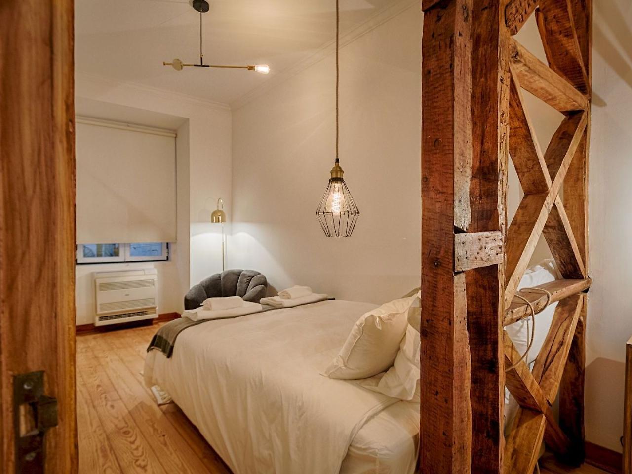 Master Historical Gem In Chiado Apartment *