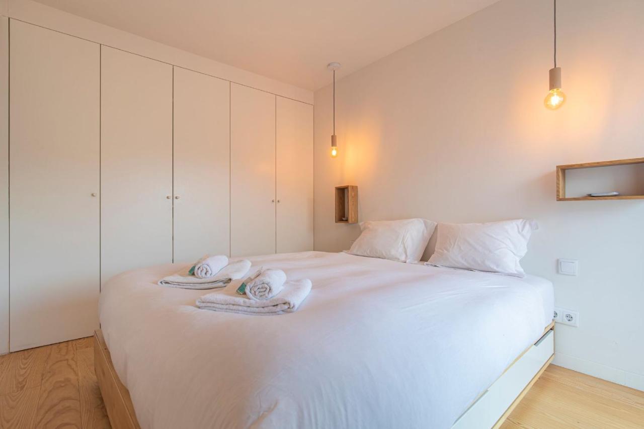 Lovelystay - With Castle View