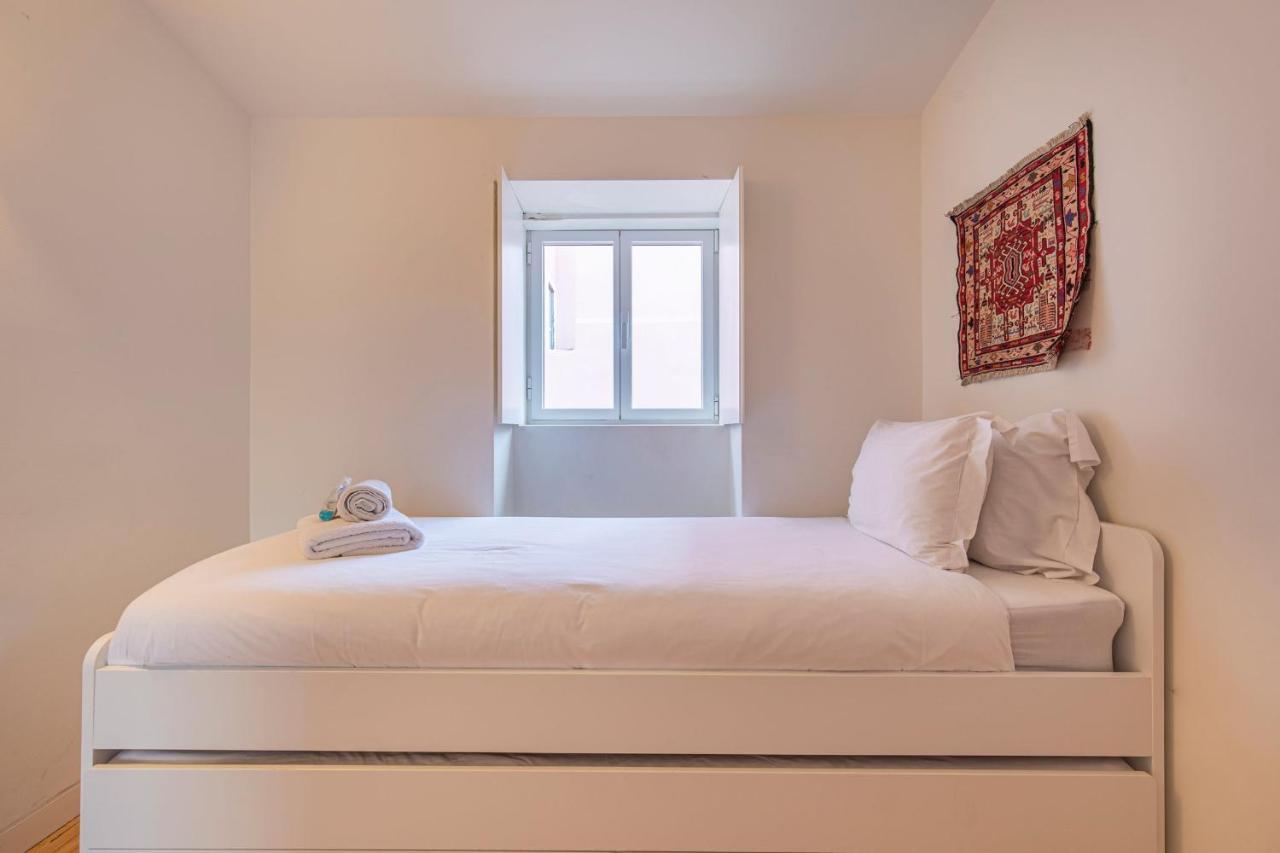 Lovelystay - With Castle View Apartamento Lisboa