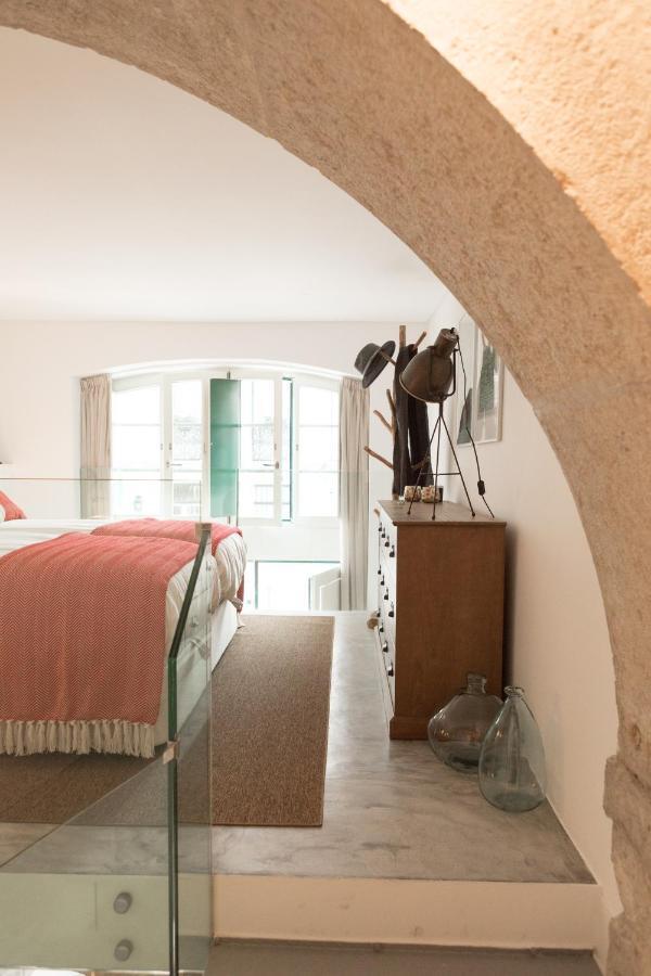 Stylish Tailor Made Flat *