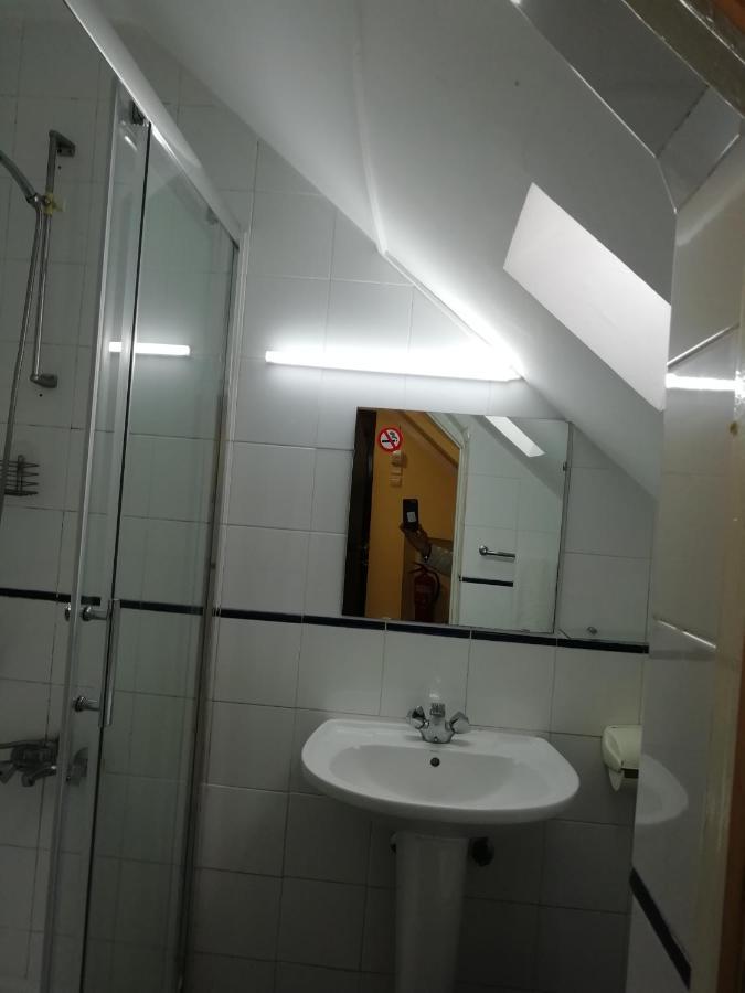 Bed and breakfast Residencial Camoes
