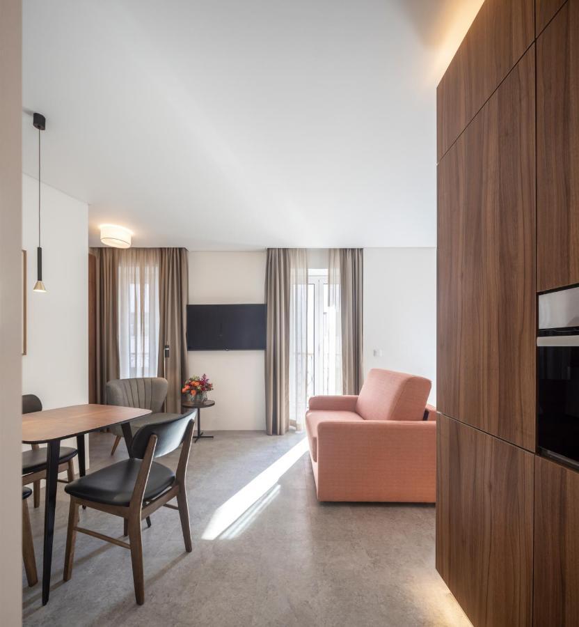 Serviced - Avenida Apartment Lisbon