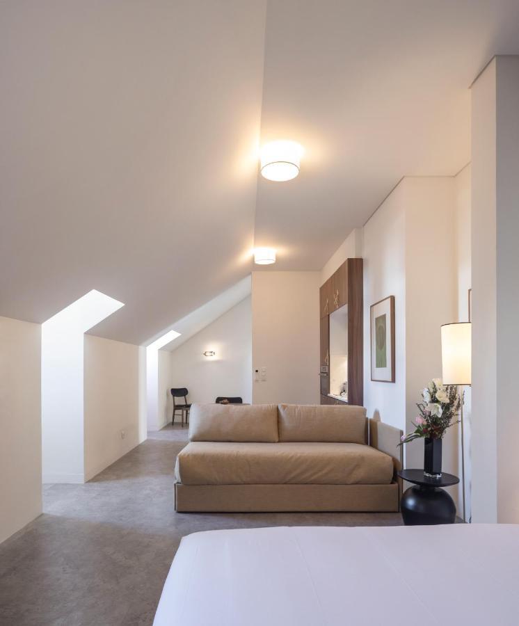Serviced - Avenida Apartment